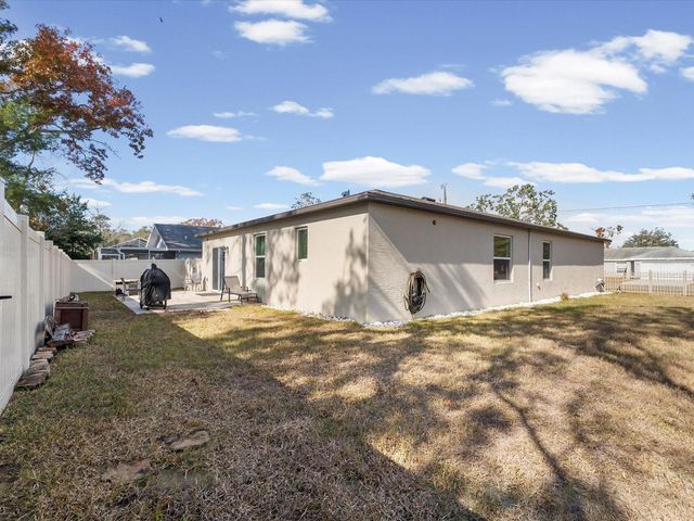 8010 BLACKHAWK TRAIL, Spring Hill, FL 34606