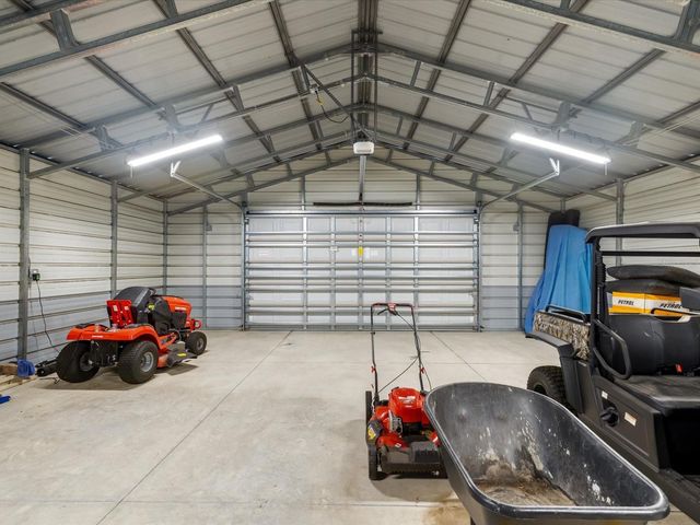 8010 BLACKHAWK TRAIL, Spring Hill, FL 34606