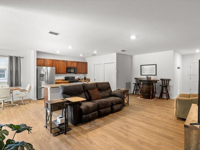 8010 BLACKHAWK TRAIL, Spring Hill, FL 34606