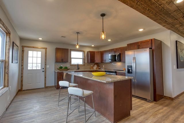 6702 N Ash Tree Lane, Ash Grove, MO 65604