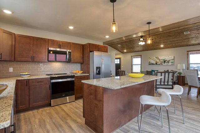 6702 N Ash Tree Lane, Ash Grove, MO 65604