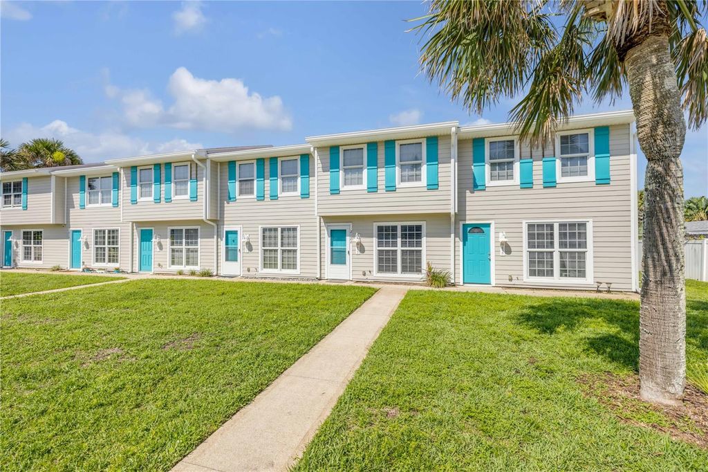 Image 29 of property listing at 2122 S ATLANTIC AVENUE 2122, New Smyrna Beach, FL 32169