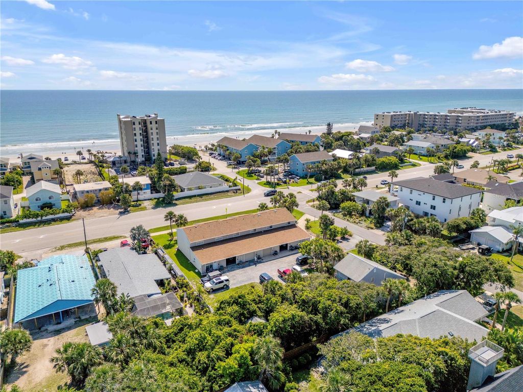 Image 31 of property listing at 2122 S ATLANTIC AVENUE 2122, New Smyrna Beach, FL 32169