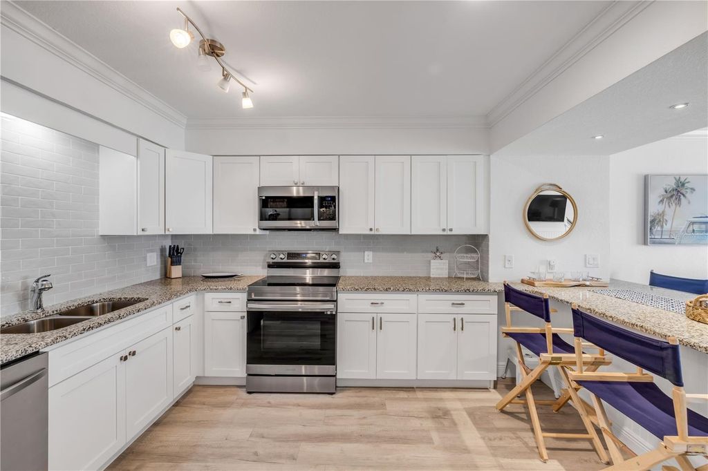 Image 5 of property listing at 2122 S ATLANTIC AVENUE 2122, New Smyrna Beach, FL 32169