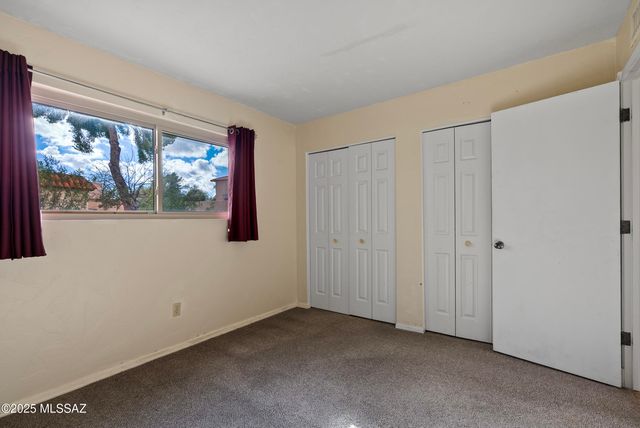 6774 E Calle La Paz Unit A, Tucson, AZ 85715