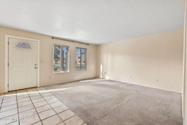 6774 E Calle La Paz Unit A, Tucson, AZ 85715