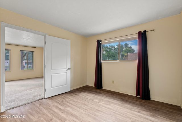 6774 E Calle La Paz Unit A, Tucson, AZ 85715