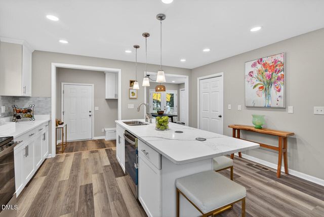 1944 Fairfield Drive, Raleigh, NC 27608