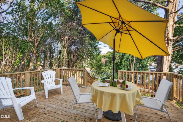 1944 Fairfield Drive, Raleigh, NC 27608