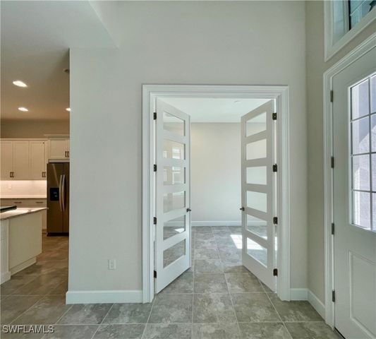 6303 Arriba AVE, Naples, FL 34113