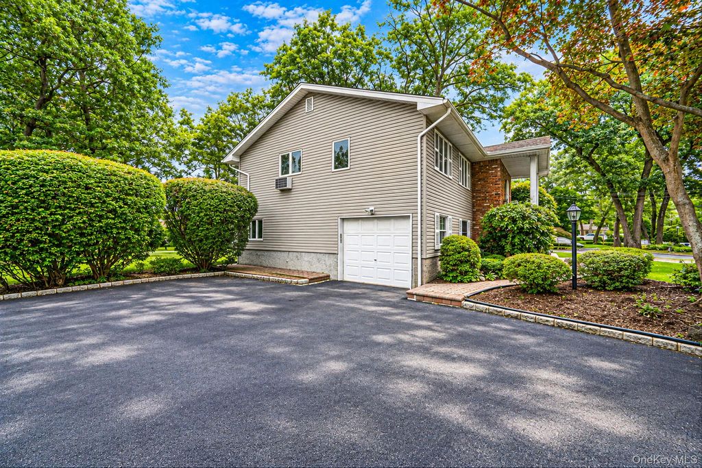 3 Oasis Place, East Northport, NY 11731 — photo 4