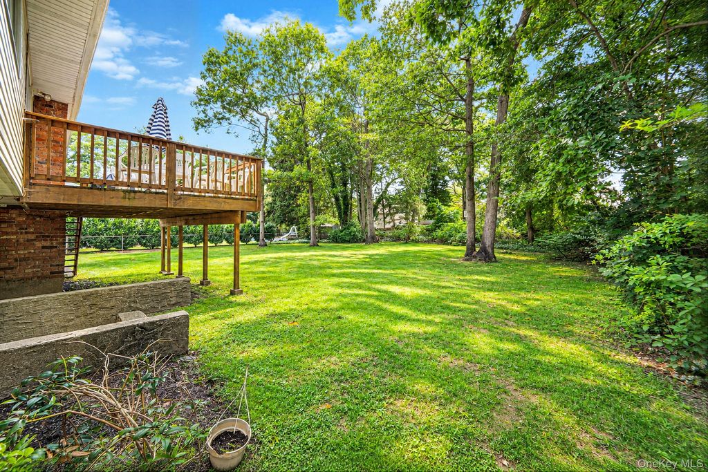 3 Oasis Place, East Northport, NY 11731 — photo 5