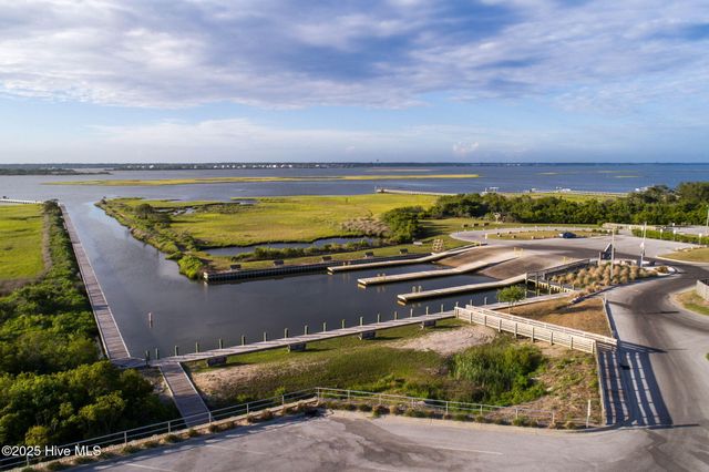 108 Live Oak Street, Emerald Isle, NC 28594