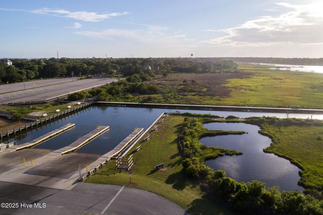 108 Live Oak Street, Emerald Isle, NC 28594