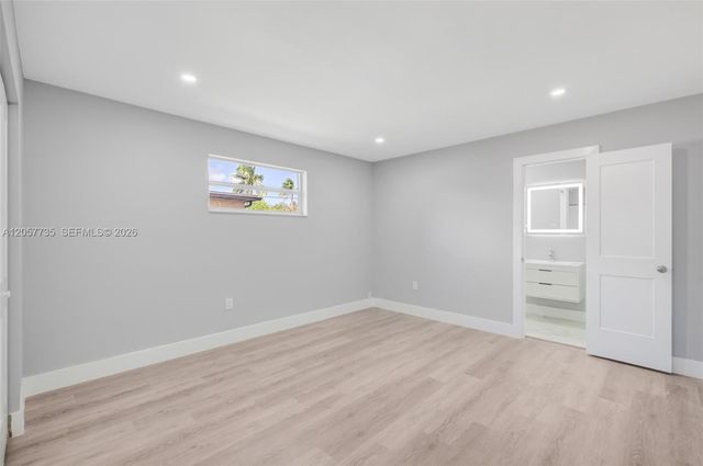 6420 NW 26th Street, Sunrise, FL 33313