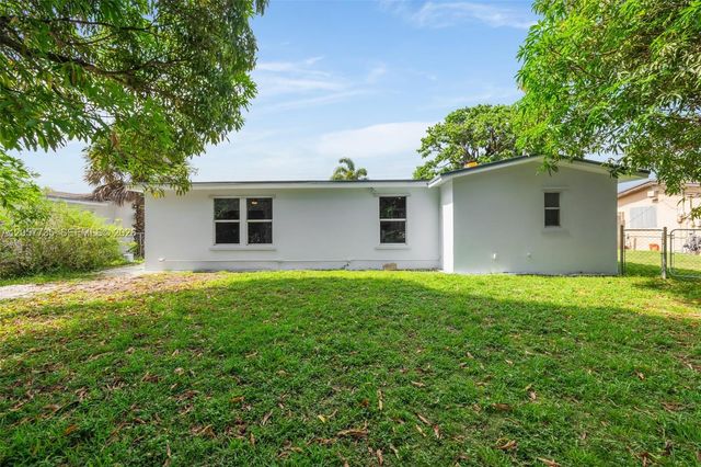 6420 NW 26th Street, Sunrise, FL 33313