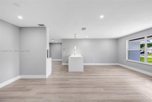 6420 NW 26th Street, Sunrise, FL 33313