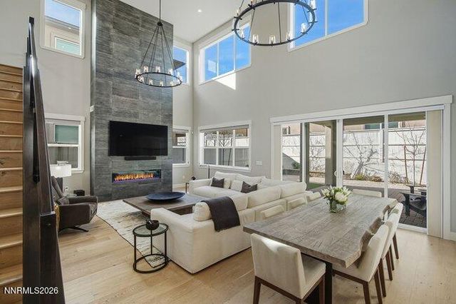 5535 Dapplegray Way, Reno, NV 89511