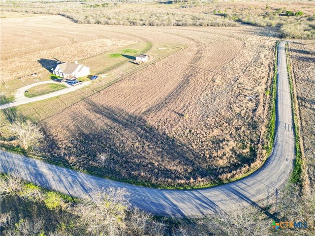 405 Black Ankle Road, Lockhart, TX 78644