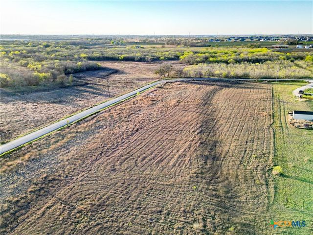 405 Black Ankle Road, Lockhart, TX 78644