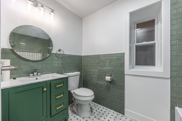 3328 W Congress Parkway G, Chicago, IL 60624