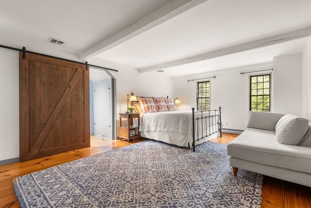 41 Longmeadow Road, Wellesley, MA 02482