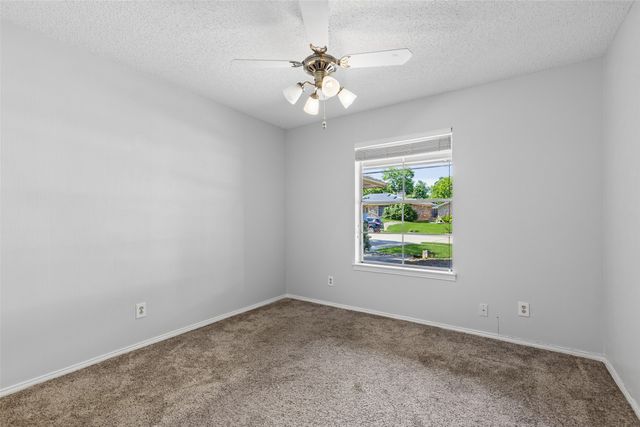 2100 Sandy Lane, Irving, TX 75060