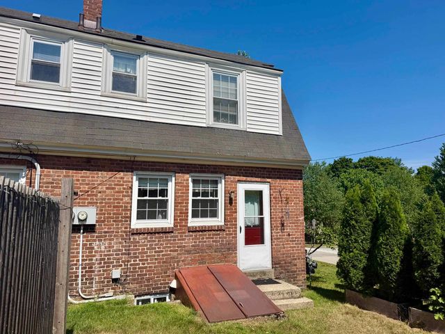 97 Concord Way, Portsmouth, NH 03801