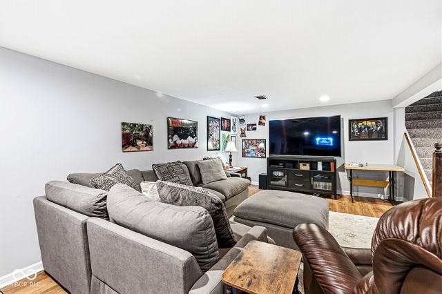 226 N 13th Avenue, Beech Grove, IN 46107