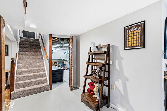 226 N 13th Avenue, Beech Grove, IN 46107