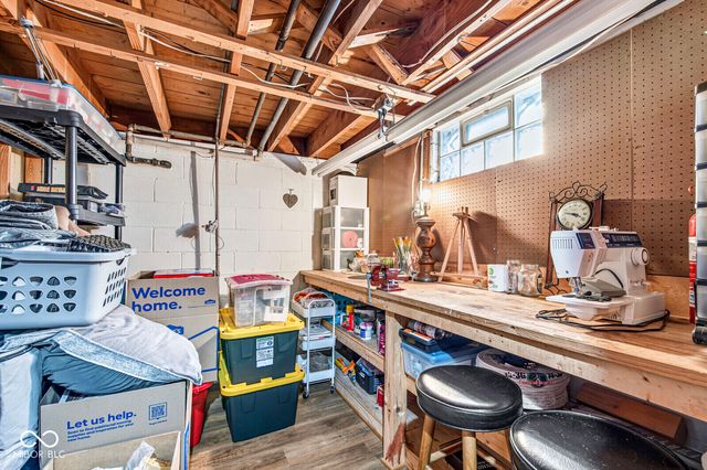 226 N 13th Avenue, Beech Grove, IN 46107