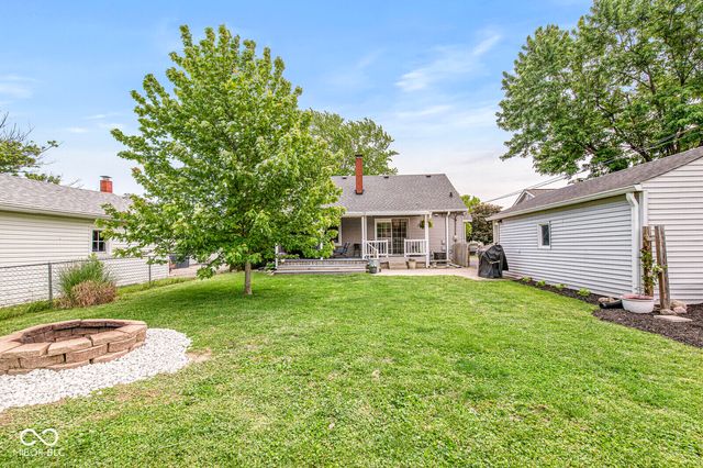 226 N 13th Avenue, Beech Grove, IN 46107