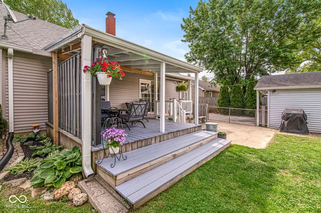 226 N 13th Avenue, Beech Grove, IN 46107