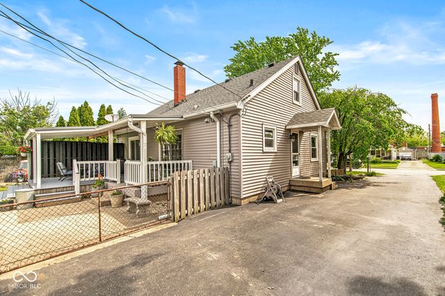 226 N 13th Avenue, Beech Grove, IN 46107