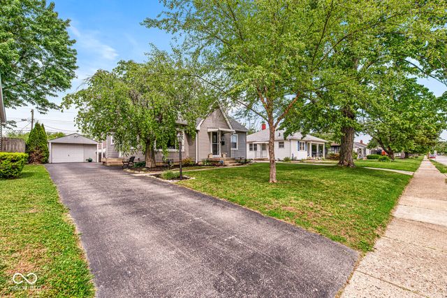 226 N 13th Avenue, Beech Grove, IN 46107