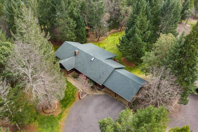 122 Carlos Avenue, Rogue River, OR 97537