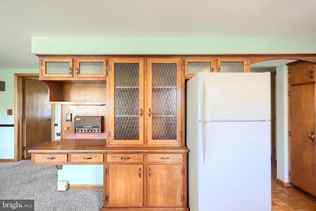 2426 MYERS RD, Spring Grove, PA 17362