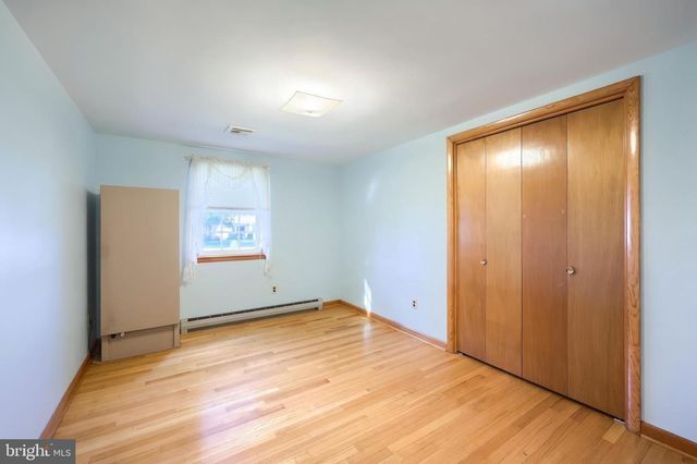 2426 MYERS RD, Spring Grove, PA 17362