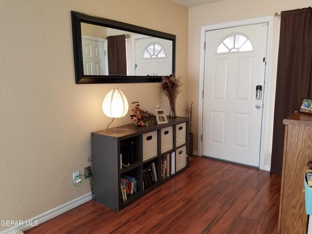1120 Shawnee Ln Lane, El Paso, TX 79912