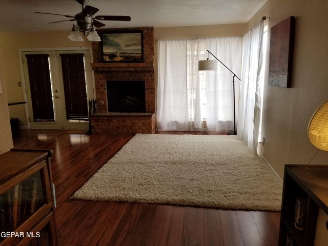 1120 Shawnee Ln Lane, El Paso, TX 79912
