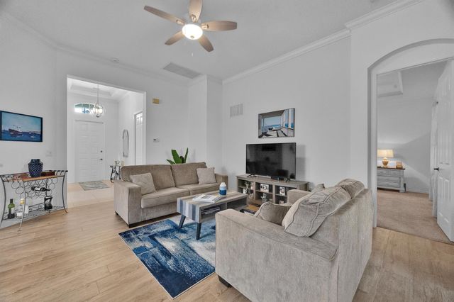 489 SW Talquin Lane, Port St Lucie, FL 34986
