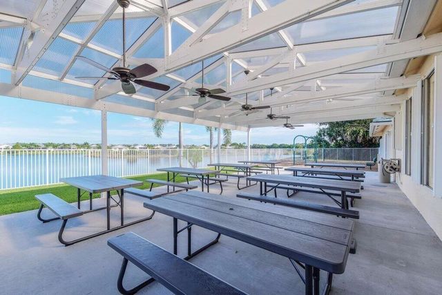 489 SW Talquin Lane, Port St Lucie, FL 34986