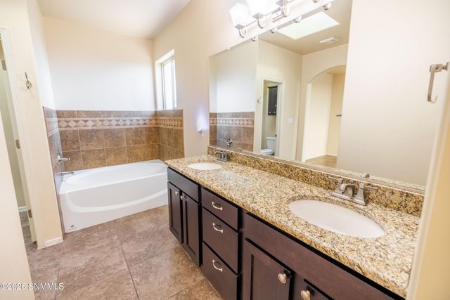4059 Bella Sierra Court, Las Cruces, NM 88011