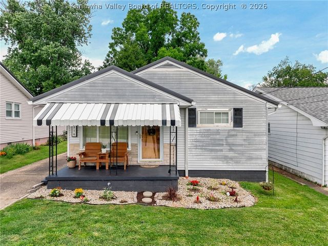 316 Dudding Avenue, Hurricane, WV 25526