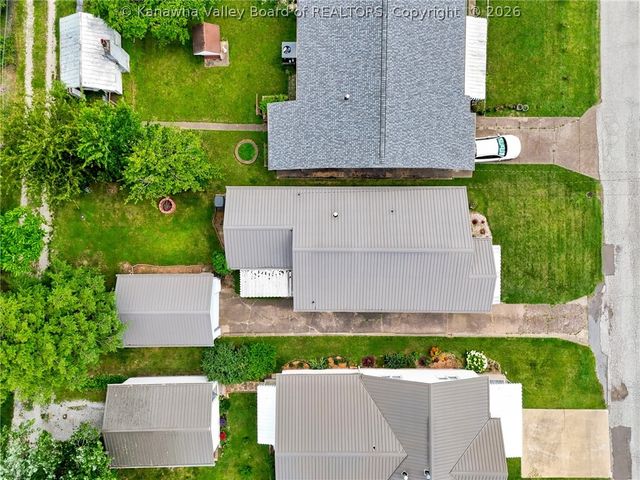 316 Dudding Avenue, Hurricane, WV 25526