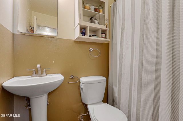 10349 Thor Street, El Paso, TX 79924