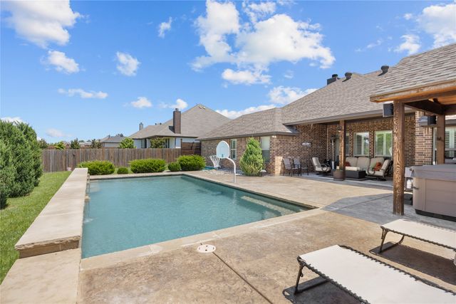 113 Treys Way, Godley, TX 76044