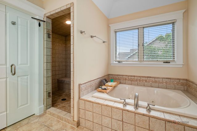 164 Suda Drive, Gurnee, IL 60031
