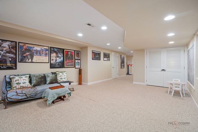 164 Suda Drive, Gurnee, IL 60031
