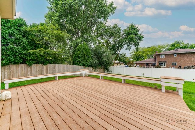 164 Suda Drive, Gurnee, IL 60031